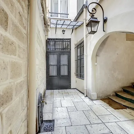 Apartment Louvre Tuileries Id257